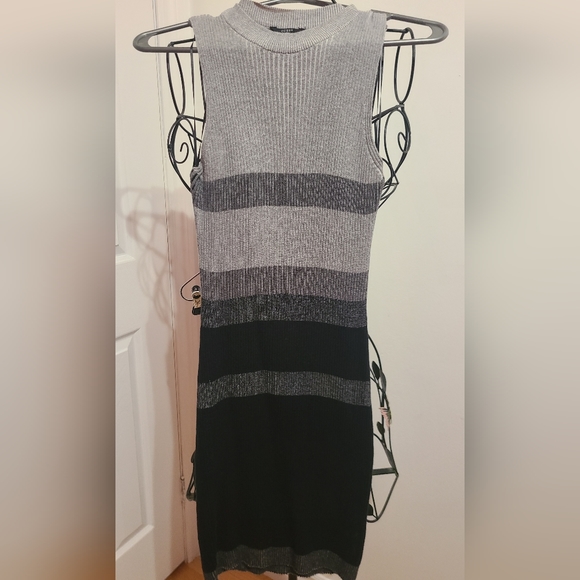 Guess Dresses & Skirts - Sweater stripe mini dress